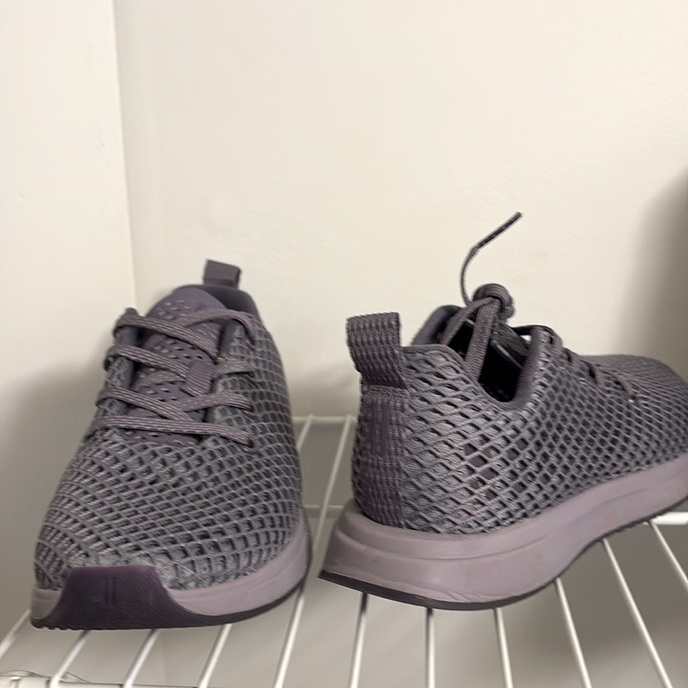 NO BULL lavender running sneakers
